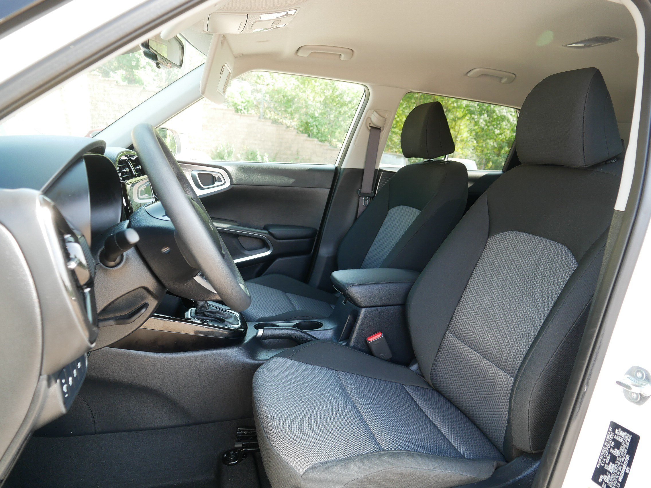 Certified 2024 Kia Soul S FWD image 33