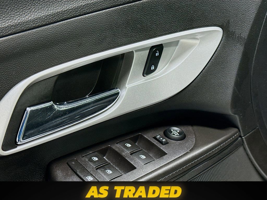 Used 2015 Chevrolet Equinox LS FWD image 16