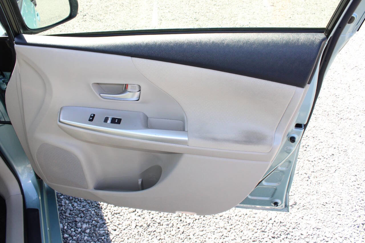Used 2014 Toyota Prius V Three image 21
