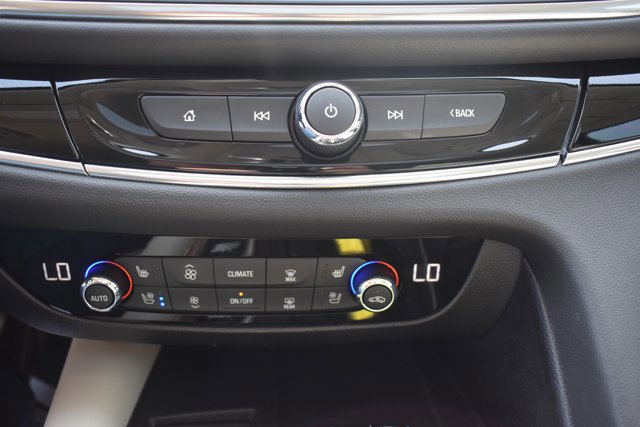 Used 2023 Buick Enclave Avenir w/ Avenir Technology Package FWD image 31
