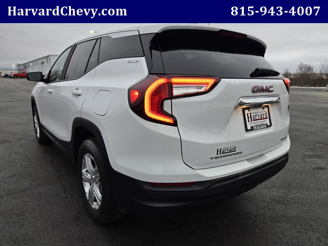 Used 2024 GMC Terrain SLE image 35
