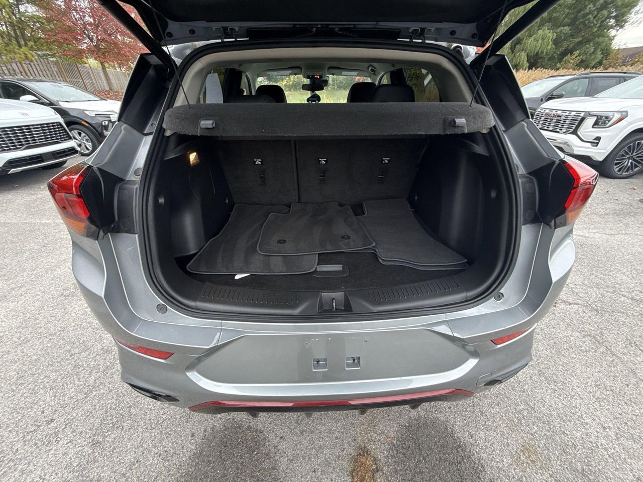 Certified 2023 Buick Encore GX Select w/ Sport Touring Package image 29