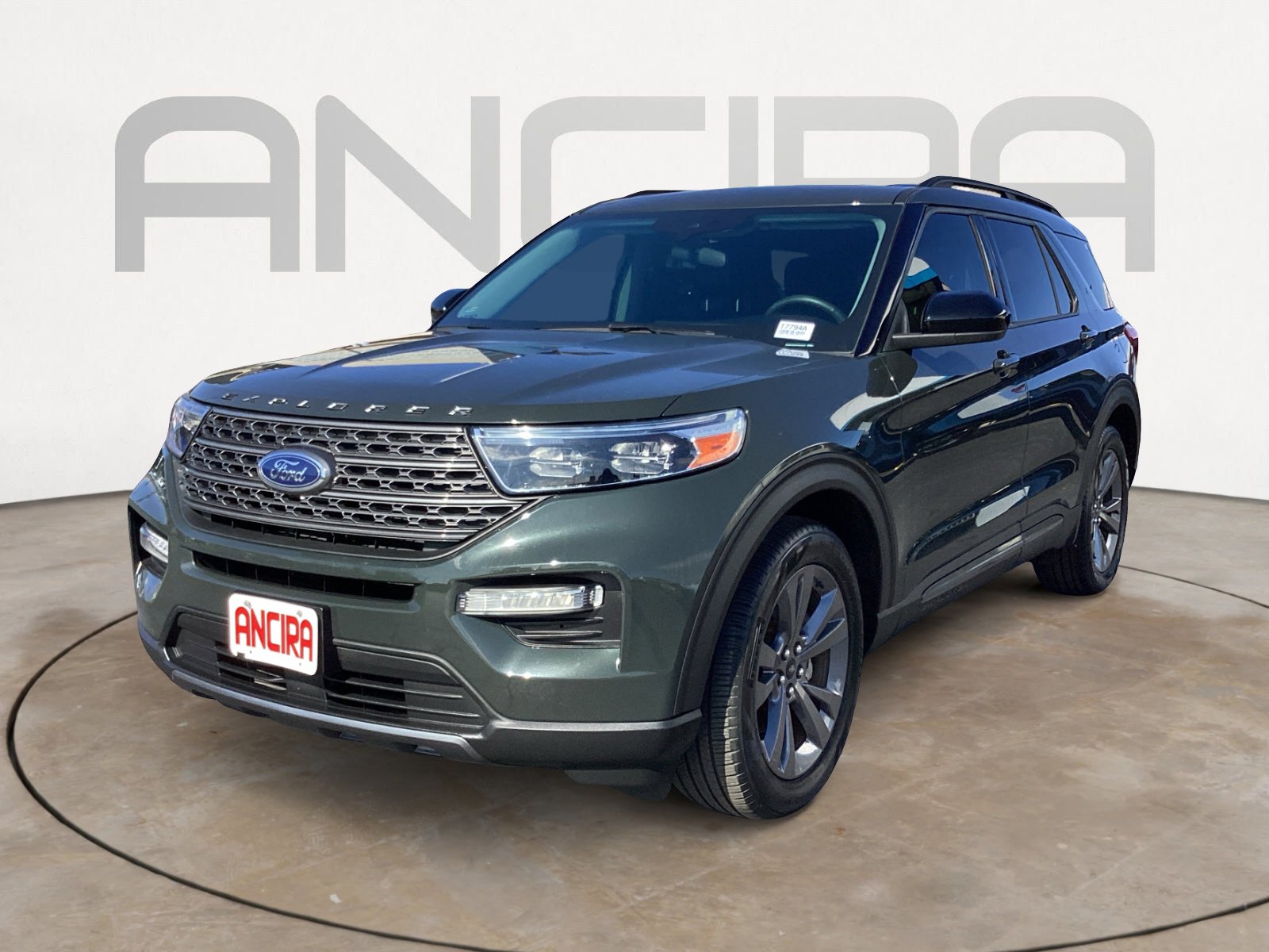 Used 2023 Ford Explorer XLT w/ Equipment Group 202A image 9