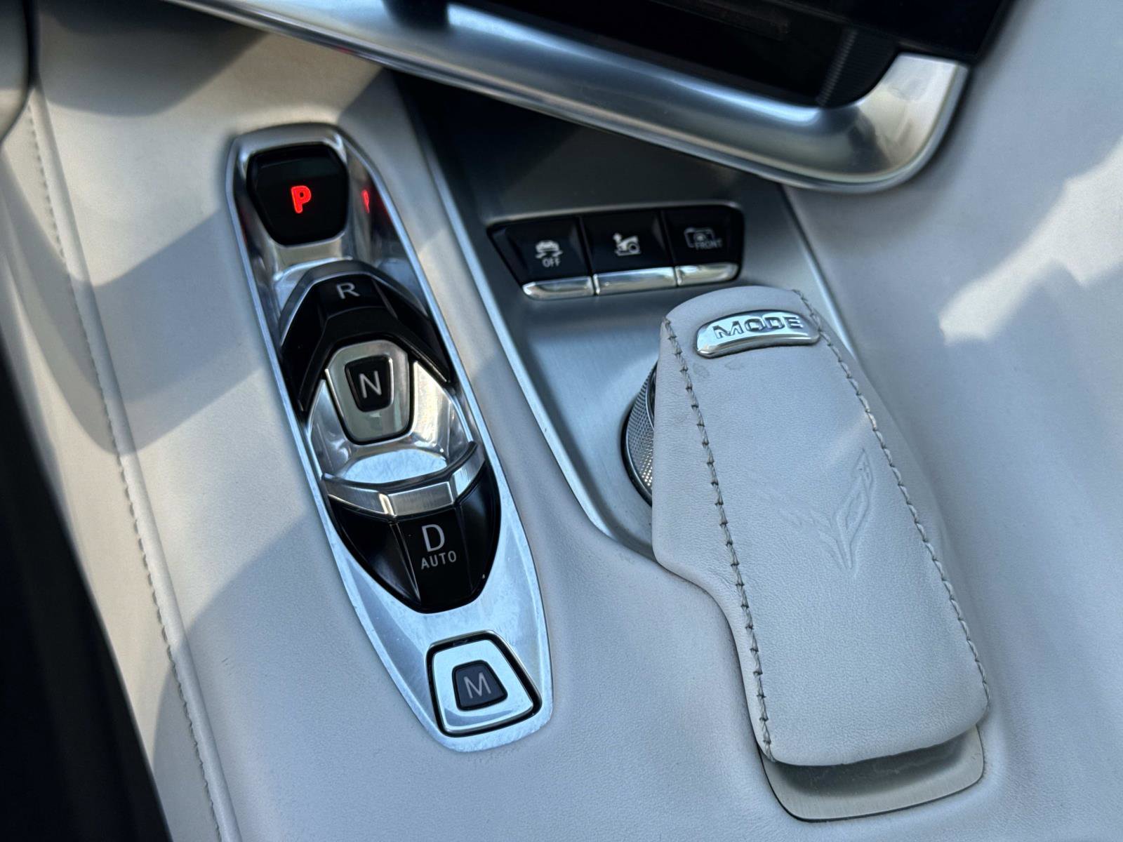 Used 2021 Chevrolet Corvette Stingray Premium Conv w/ Z51 Performance Package image 16