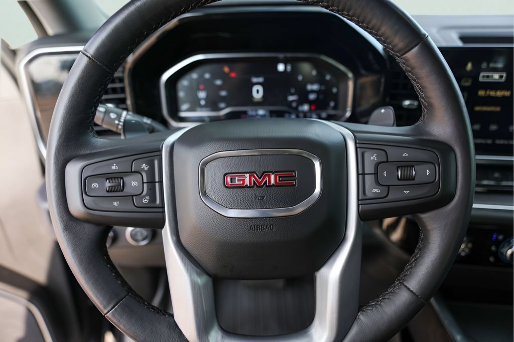 Used 2023 GMC Sierra 1500 SLT w/ SLT Premium Package AWD/4WD image 15