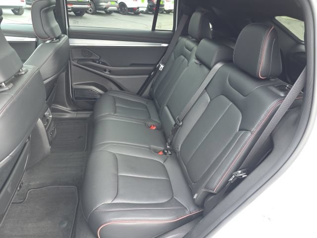 Used 2024 Jeep Wagoneer Launch Edition AWD/4WD image 32