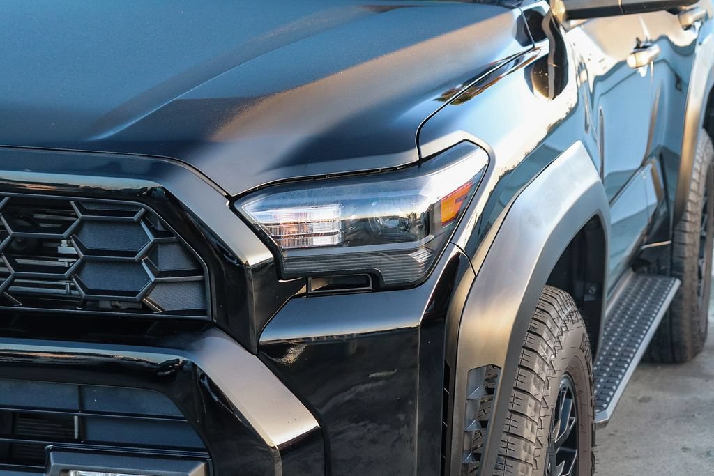 Used 2025 Toyota 4Runner TRD Off-Road Premium w/ Tow Technology Package AWD/4WD image 5