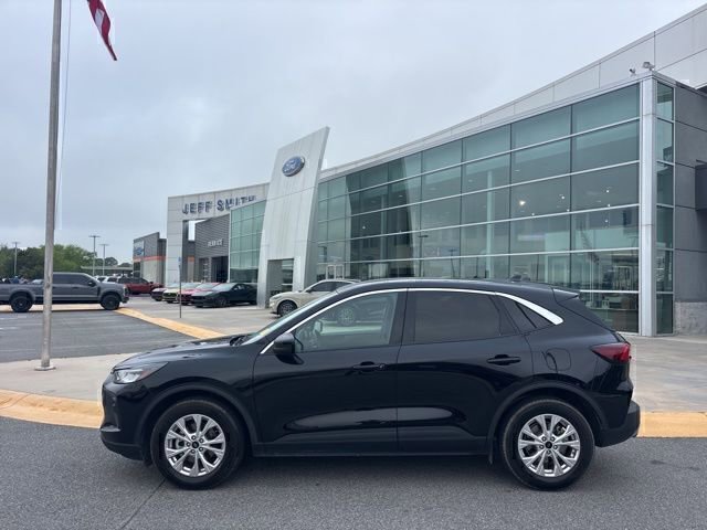 Used 2024 Ford Escape Active image 2