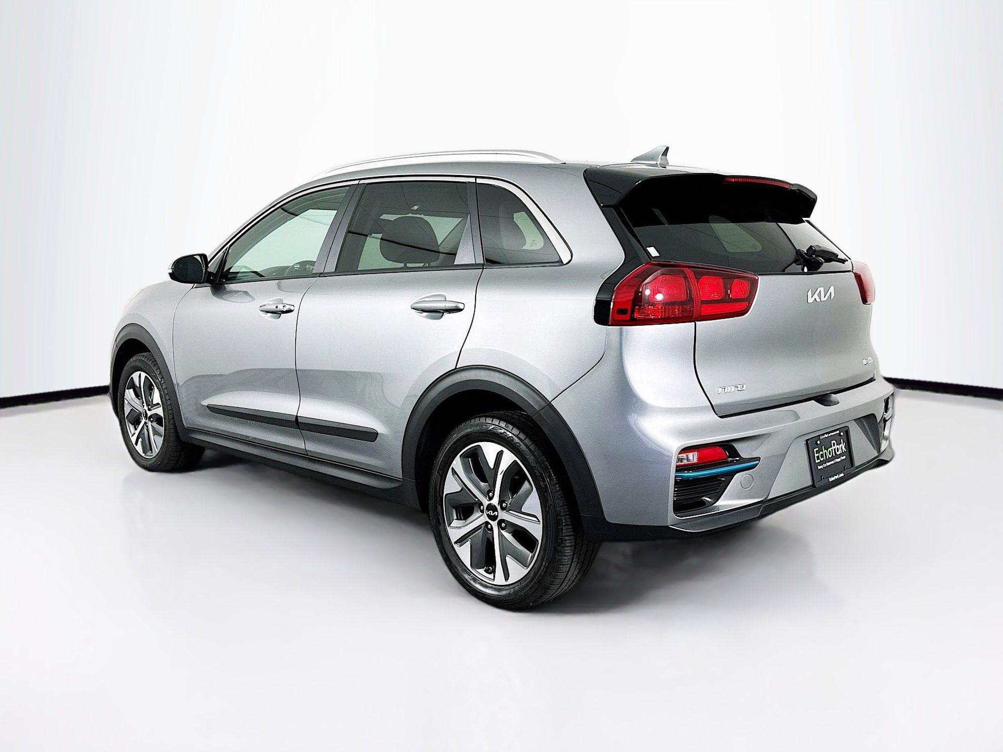 Used 2022 Kia Niro EX image 5