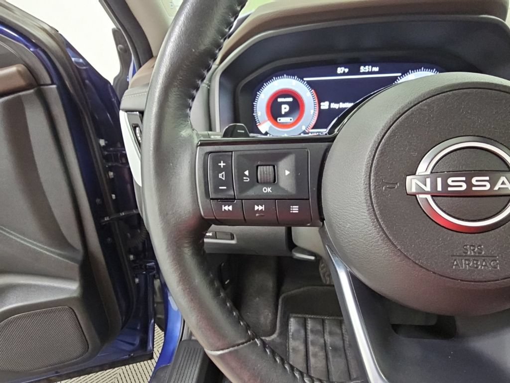 Used 2023 Nissan Rogue Platinum AWD/4WD image 24