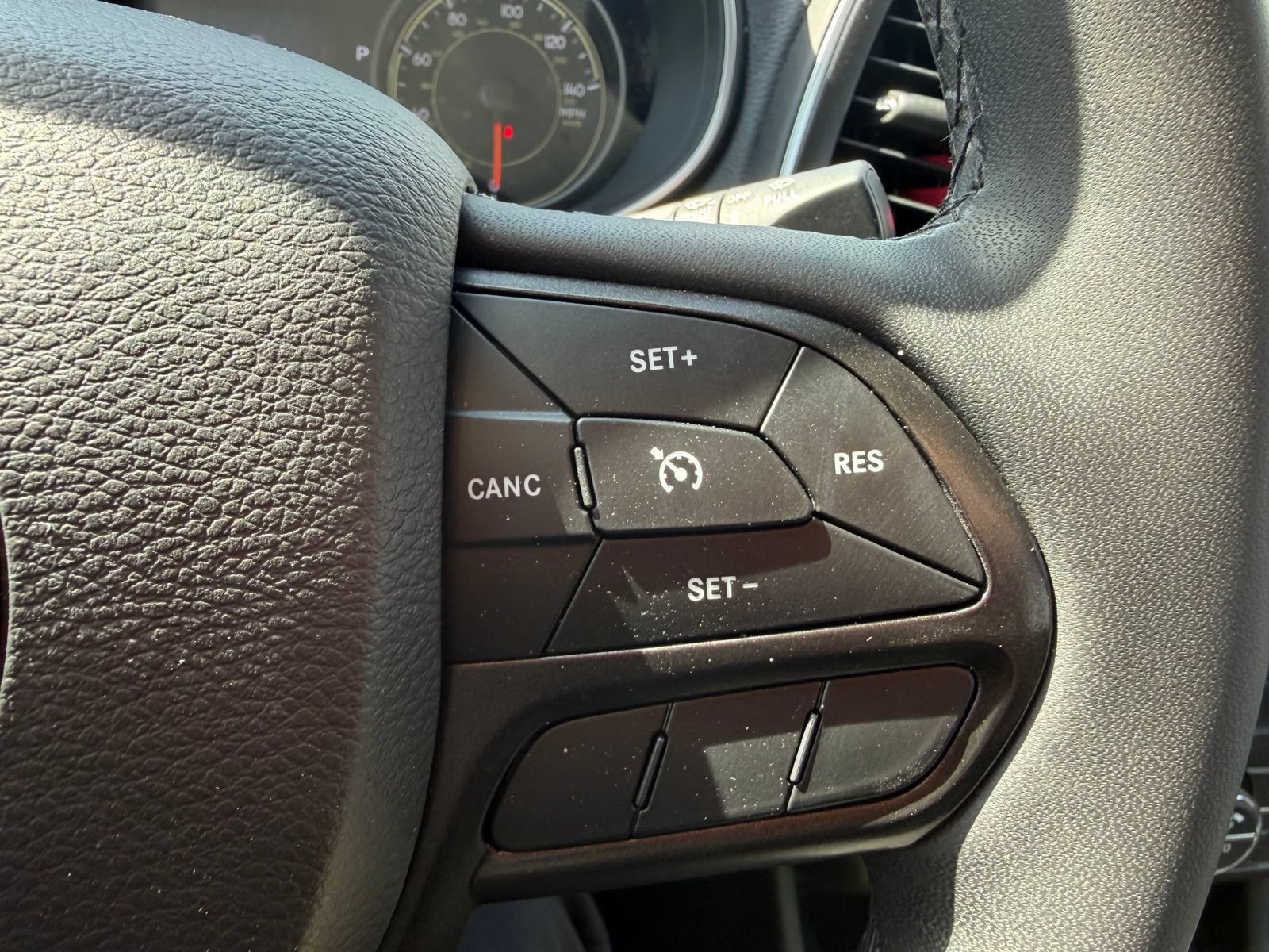 Used 2022 Jeep Cherokee Trailhawk w/ Premium Leather Package AWD/4WD image 29