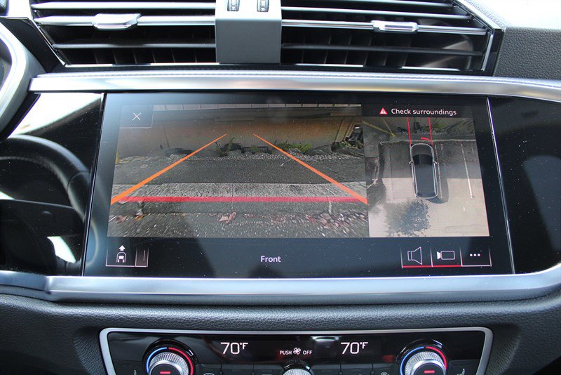 Used 2020 Audi Q3 2.0T Prestige w/ Prestige Package image 13