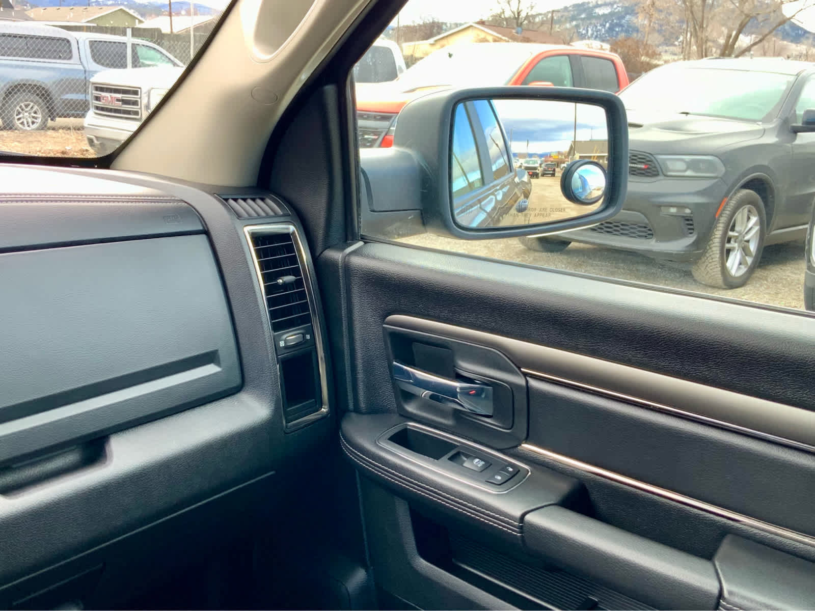 Used 2017 RAM 1500 Sport image 36