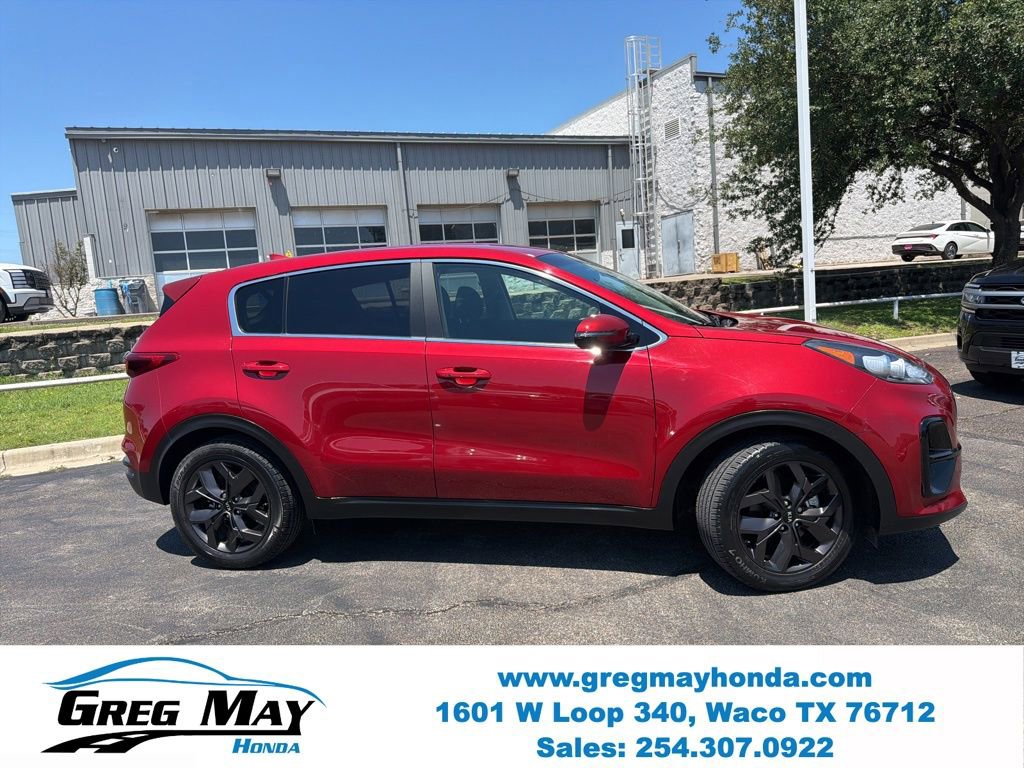 Used 2022 Kia Sportage LX w/ LX FWD Value Edition Package image 2