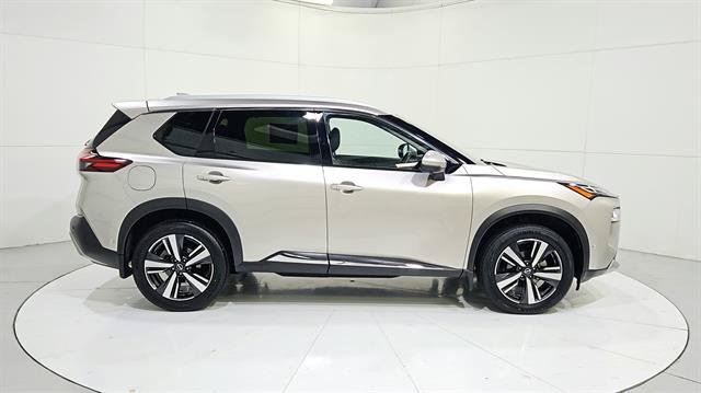Certified 2023 Nissan Rogue Platinum FWD image 9