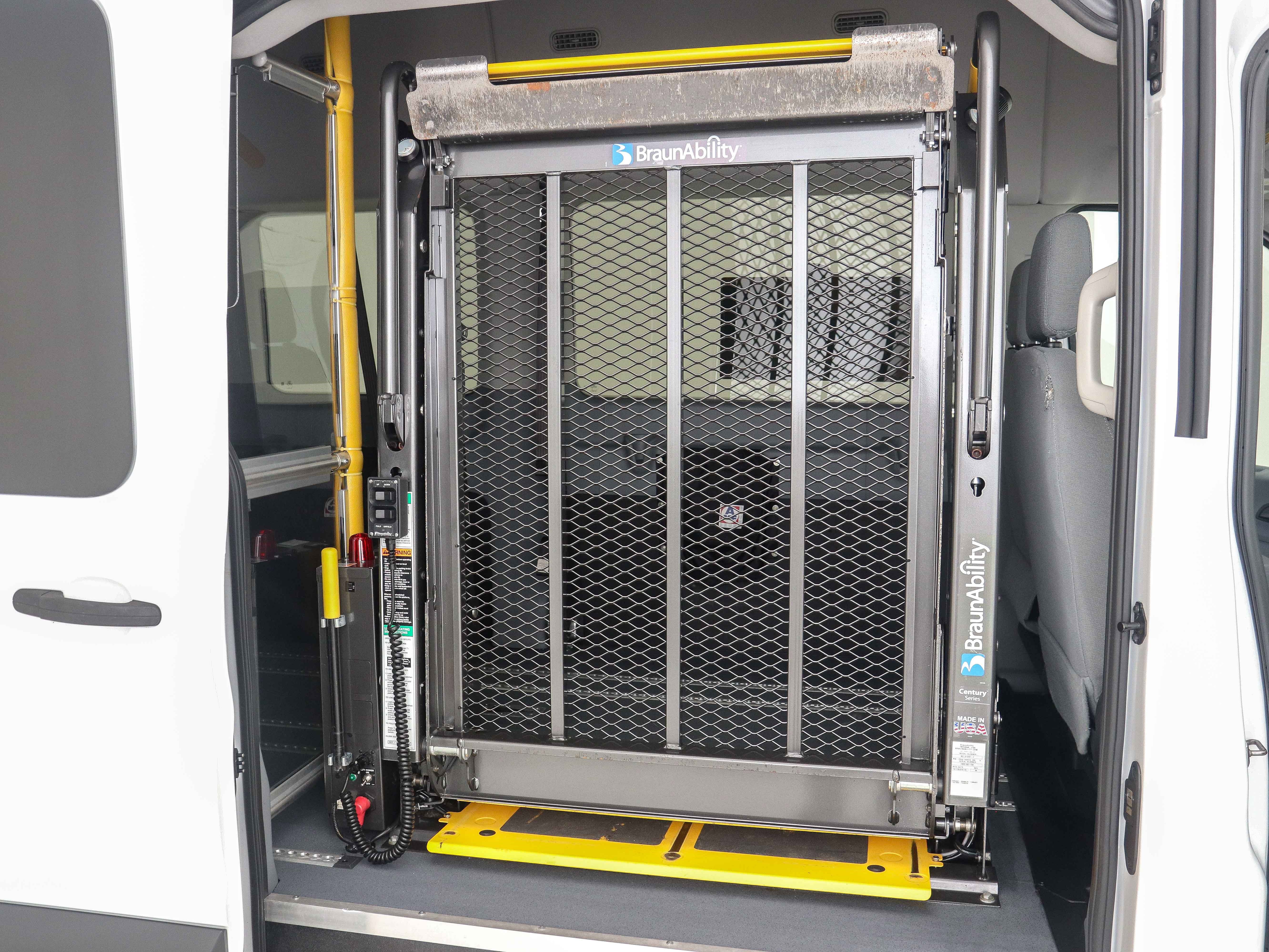 Used 2016 Ford Transit 350 XLT image 14