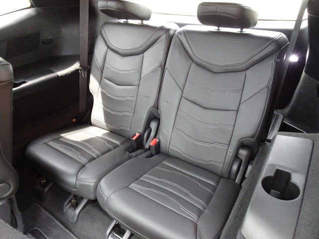 Used 2022 Cadillac XT6 Sport w/ Platinum Package image 20