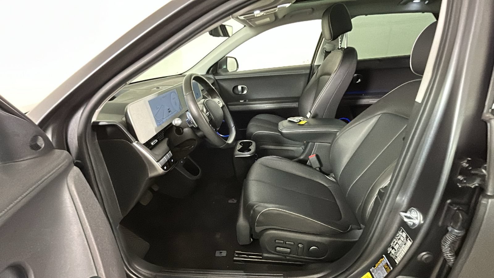 Used 2023 Hyundai Ioniq 5 Limited w/ Cargo Package RWD image 13