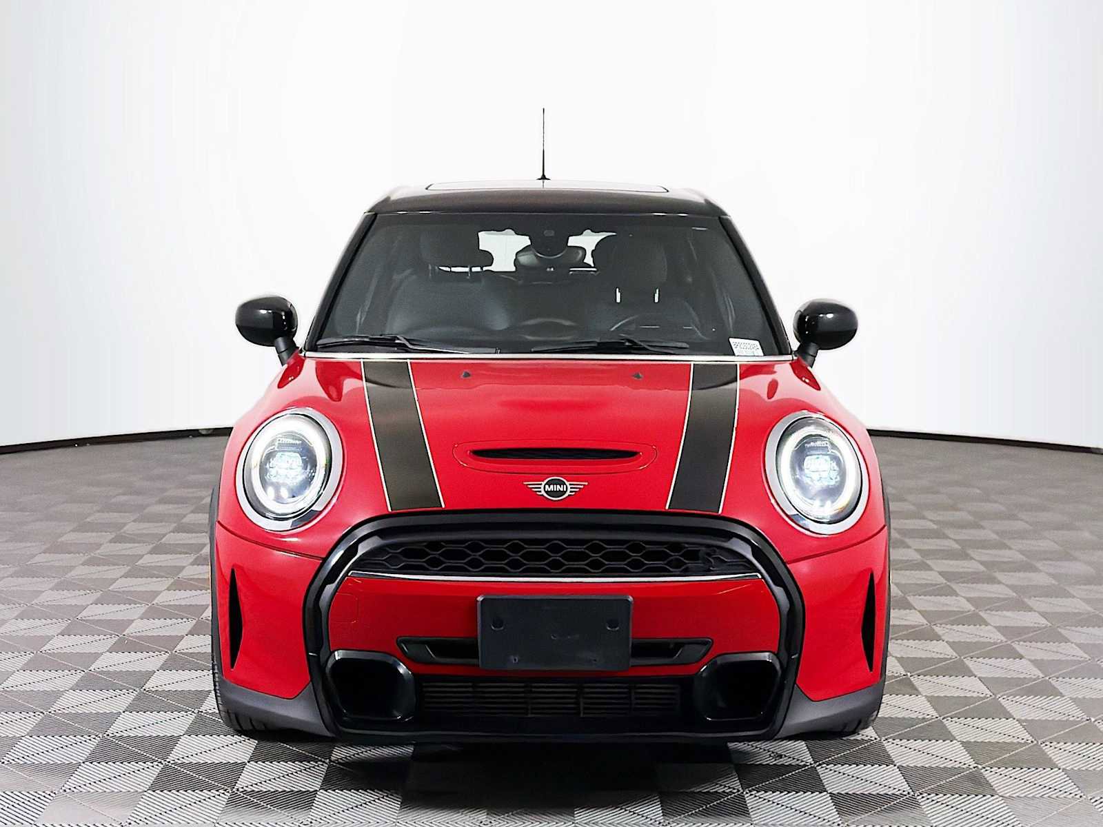 Used 2022 MINI Cooper S image 2