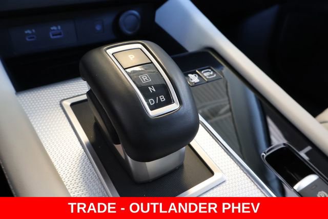 Used 2025 Mitsubishi Outlander SEL image 31