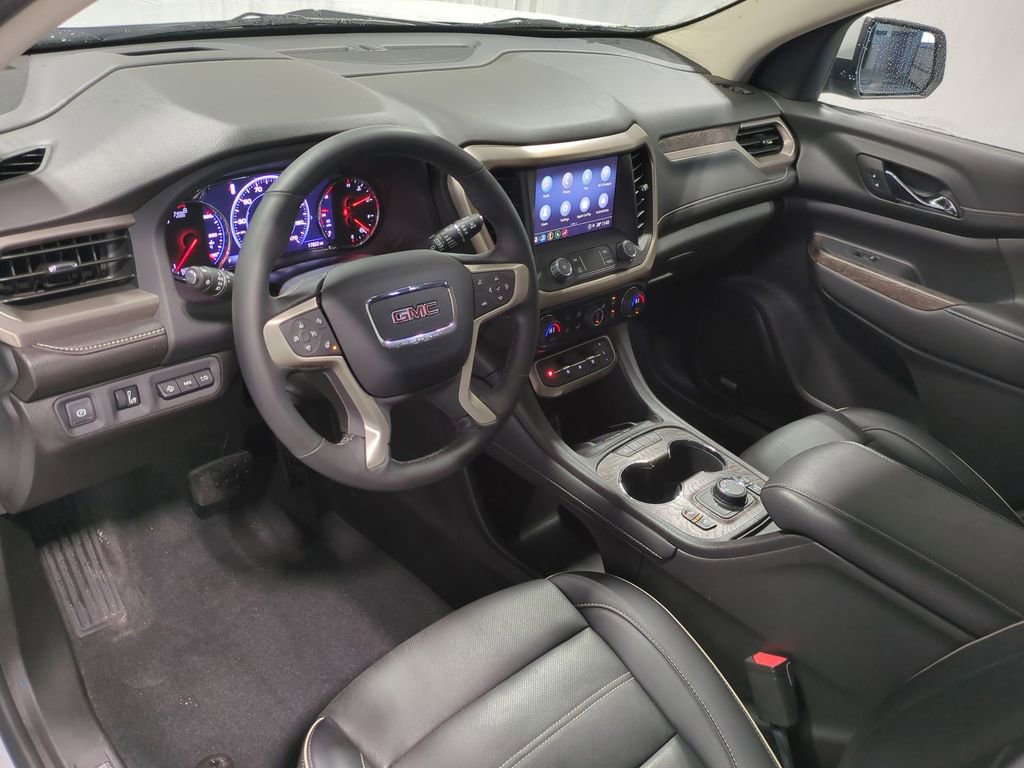 Used 2023 GMC Acadia Denali w/ Denali Ultimate Package image 12