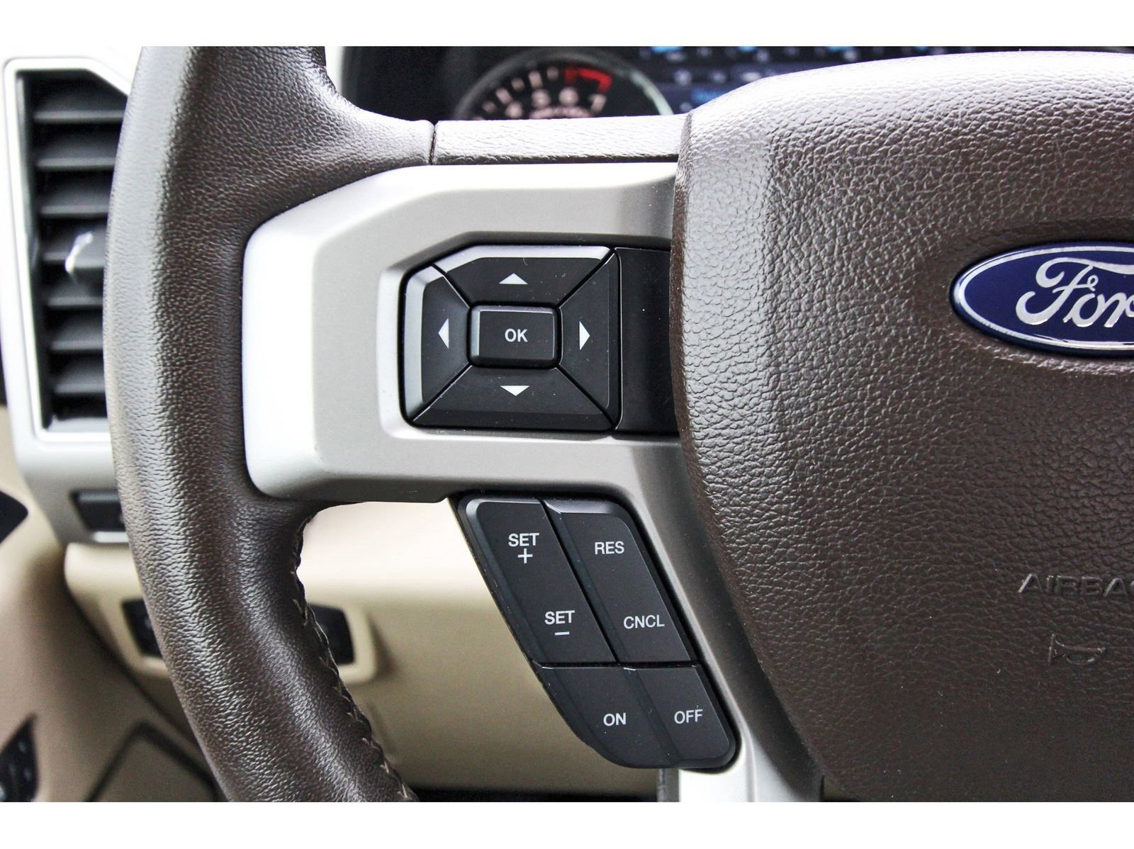 Used 2018 Ford F150 Lariat RWD image 18