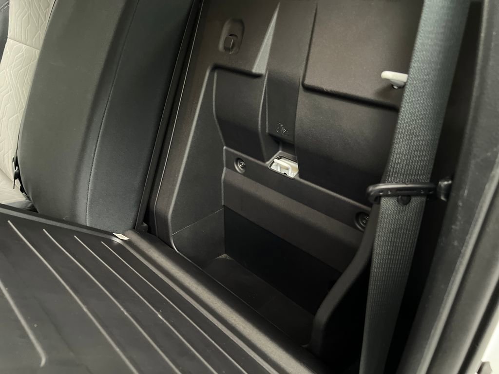 Used 2023 Toyota Tacoma TRD Off-Road image 17