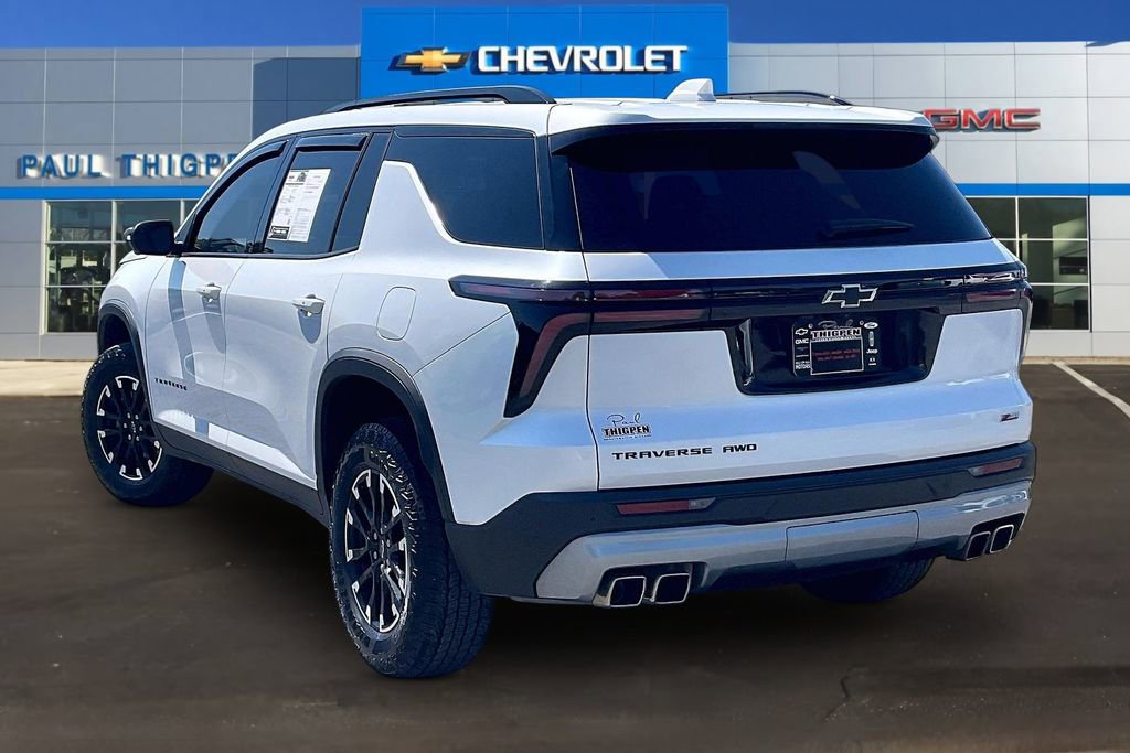 Used 2024 Chevrolet Traverse Z71 AWD/4WD image 4