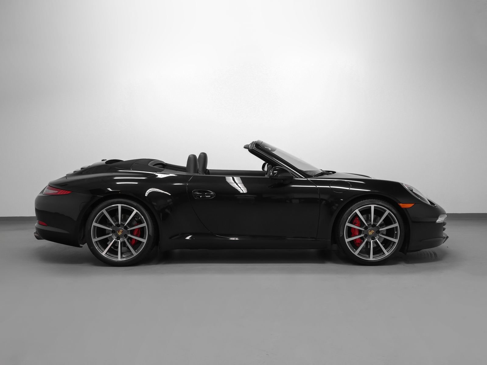 Certified 2015 Porsche 911 Carrera S RWD image 16