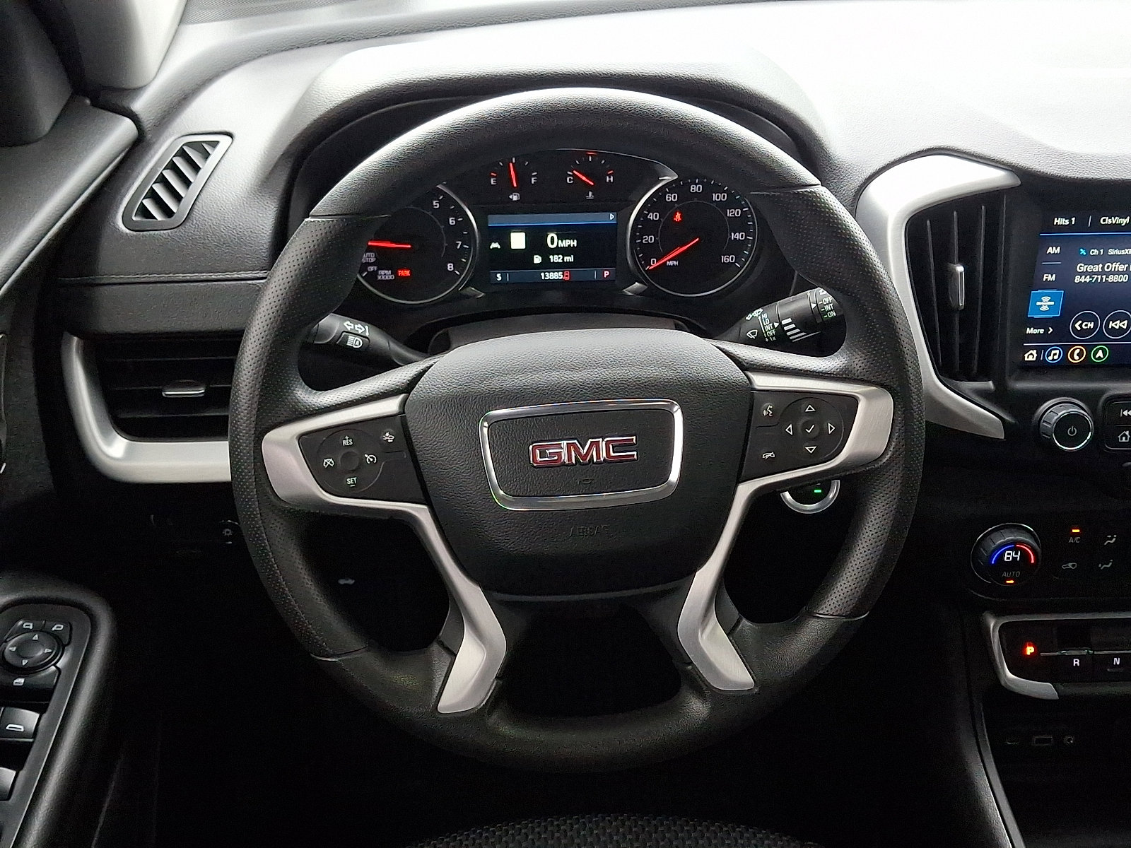 Used 2024 GMC Terrain SLE w/ Driver Convenience Package image 13