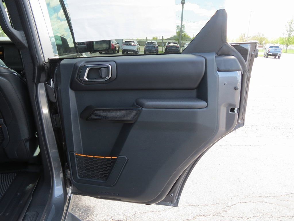Used 2024 Ford Bronco Badlands image 34