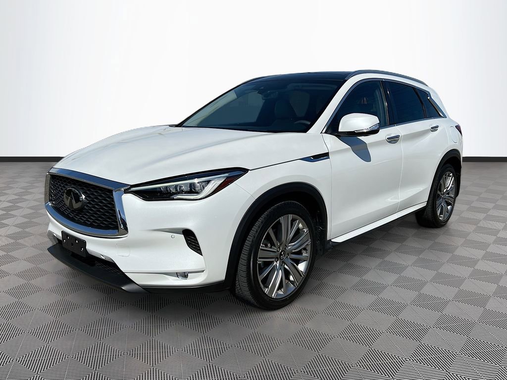Used 2023 INFINITI QX50 Sensory AWD/4WD image 3