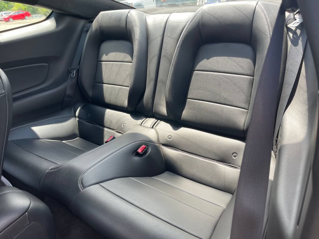 Used 2015 Ford Mustang Premium RWD image 19