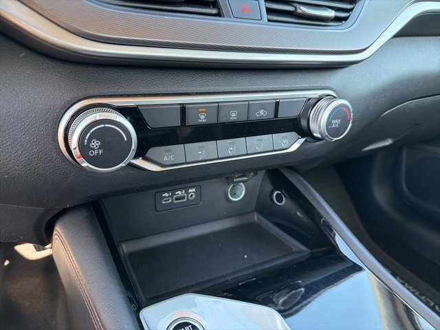 Used 2024 Nissan Altima 2.5 SR image 17
