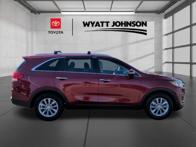 Used 2017 Kia Sorento FWD w/ LX Convenience Package image 8