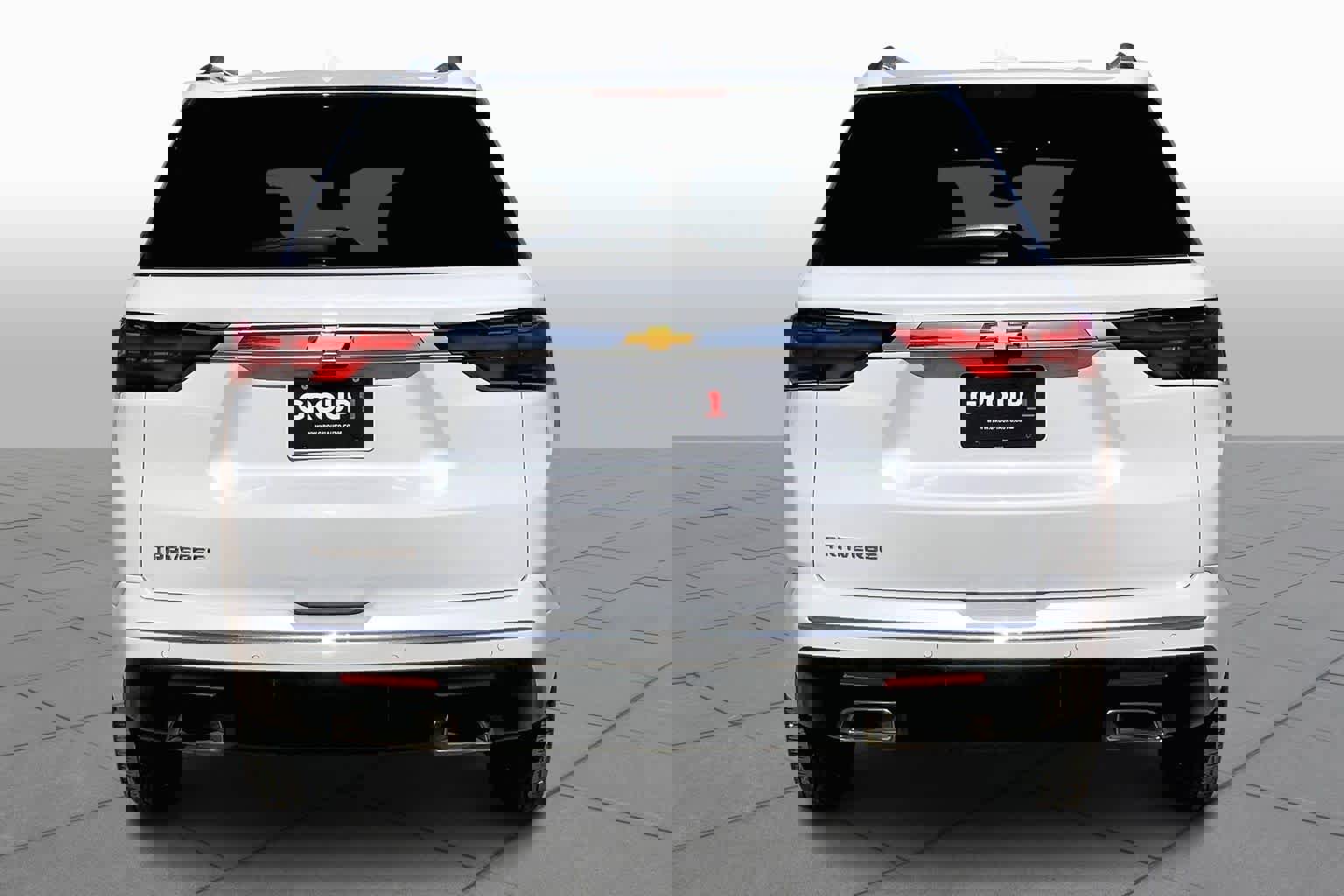 Used 2023 Chevrolet Traverse High Country image 5