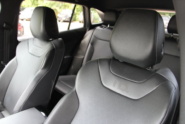 Used 2023 Volkswagen ID.4 Pro S Plus AWD/4WD image 19