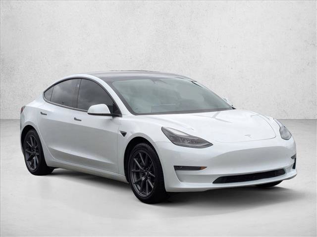 Used 2021 Tesla Model 3 Standard Range Plus image 3