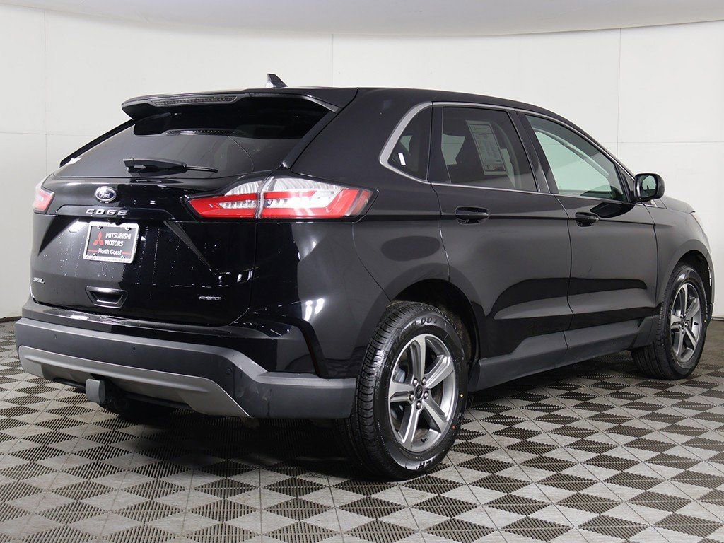 Used 2023 Ford Edge SEL w/ Convenience Package image 8