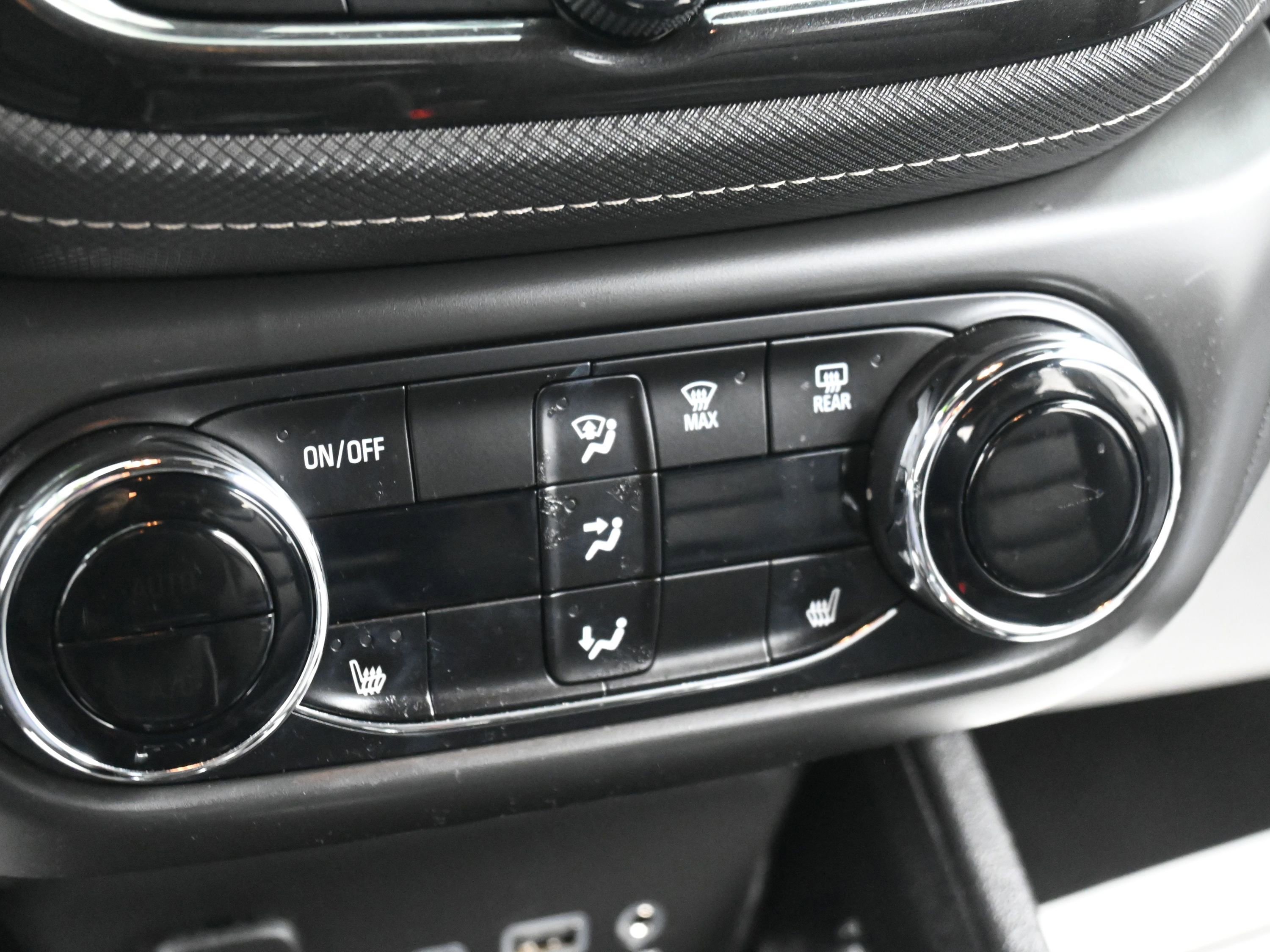 Used 2022 Chevrolet TrailBlazer ACTIV w/ Convenience Package image 22