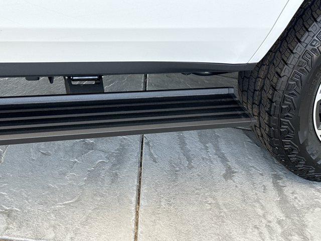 New 2026 GMC Yukon AT4 Ultimate AWD/4WD image 16