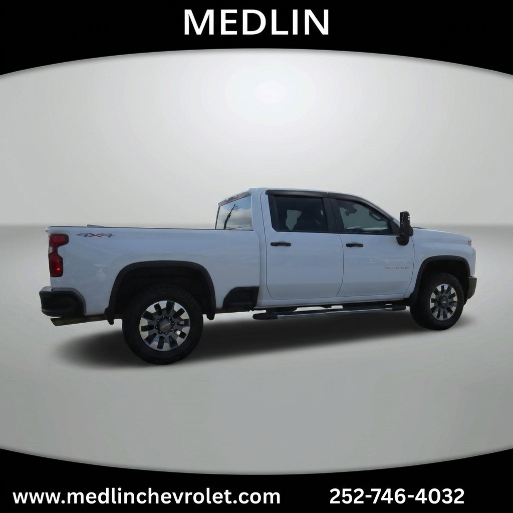 Used 2023 Chevrolet Silverado 2500 Custom w/ Custom Value Package AWD/4WD image 8