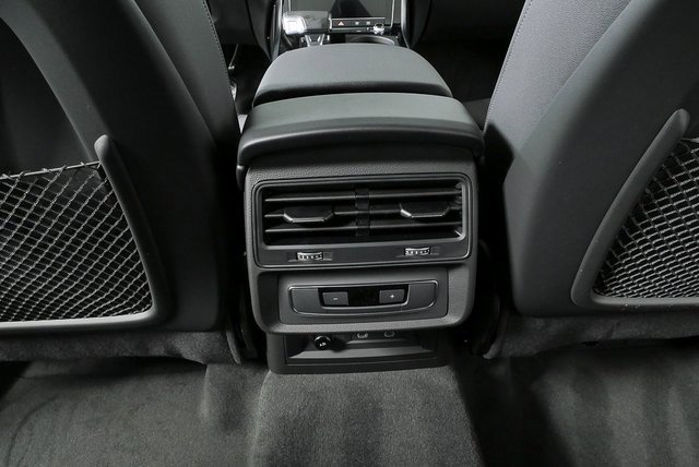 New 2026 Audi Q8 Premium image 21