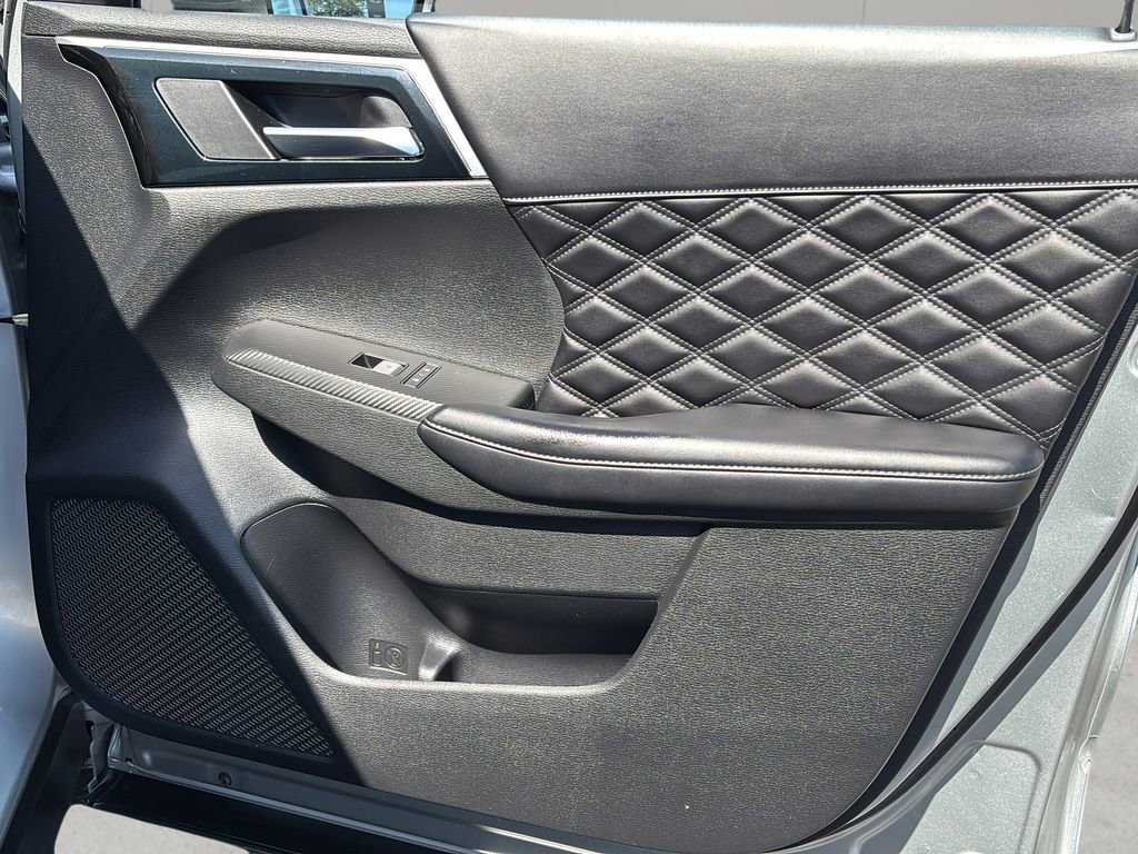 Used 2022 Mitsubishi Outlander SEL FWD image 33