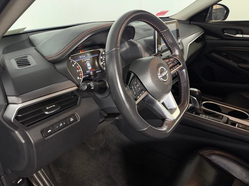 Used 2023 Nissan Altima 2.5 SR AWD/4WD image 14
