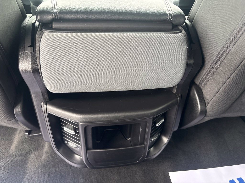 Used 2022 RAM 1500 Big Horn AWD/4WD image 35