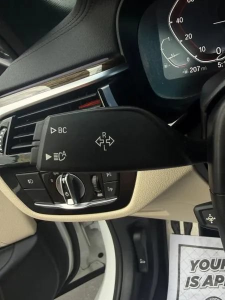 Used 2020 BMW 530i RWD image 45