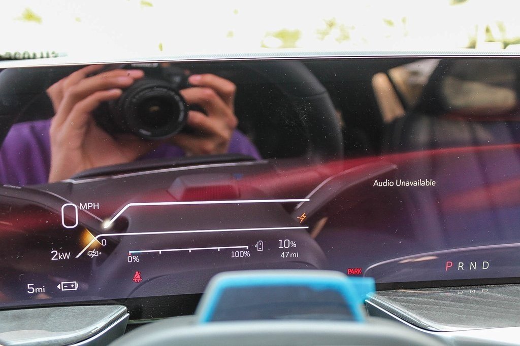 New 2025 Cadillac Escalade IQ Luxury 2 image 26