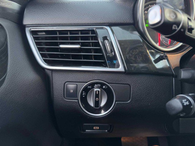 Used 2018 Mercedes-Benz GLS 550 4MATIC image 22