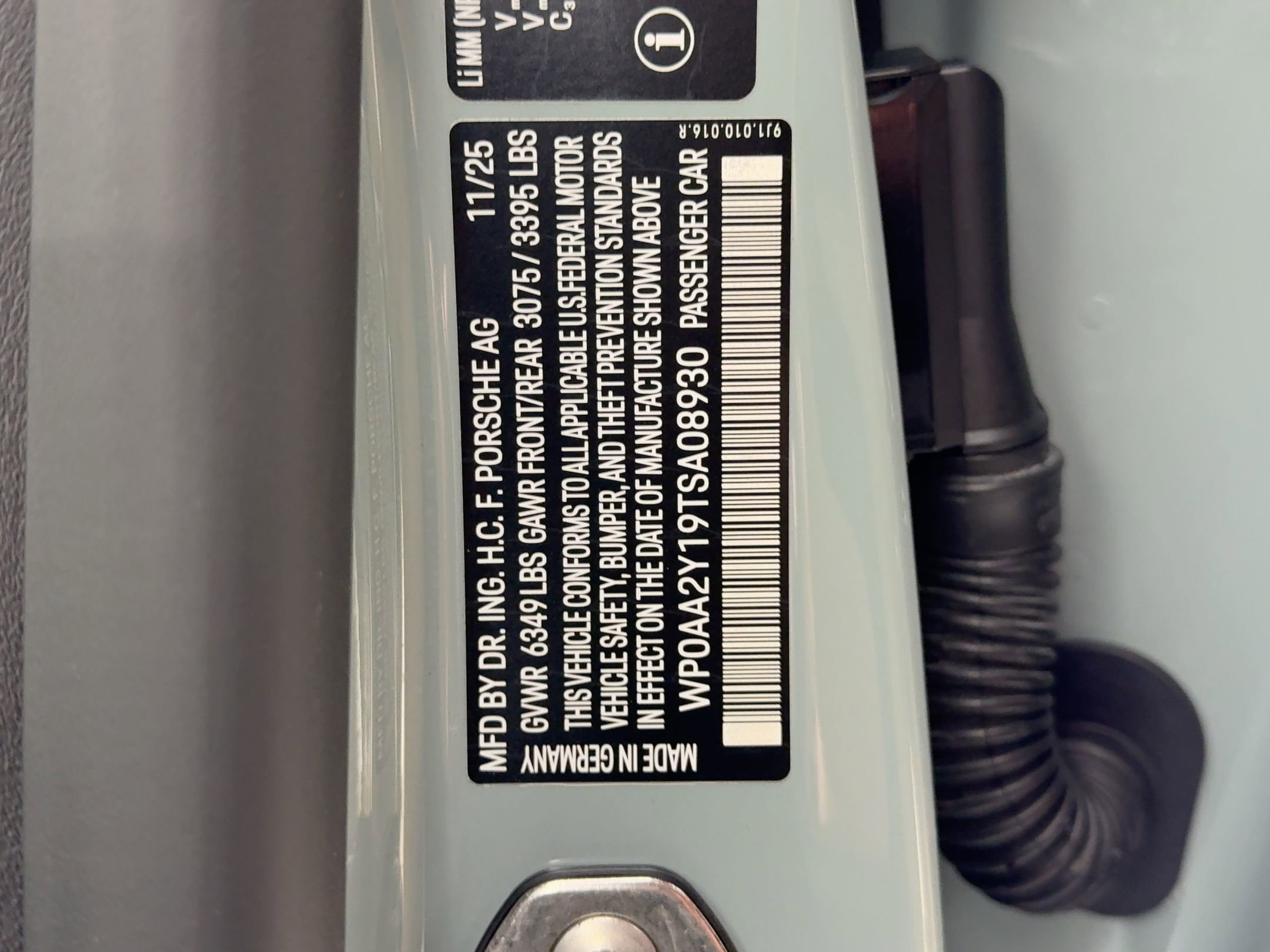 New 2026 Porsche Taycan image 22